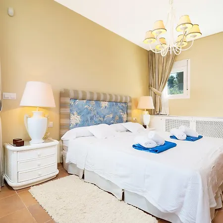 Alaya Villa *